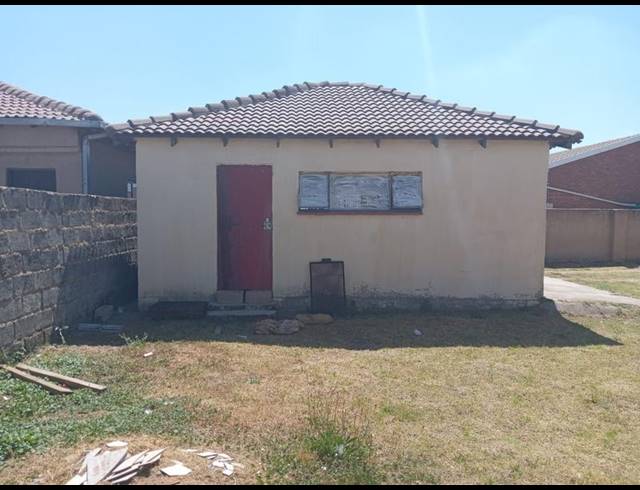 3 BEDROOM HOUSE FOR SALE IN BIRCH ACRES